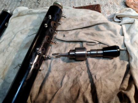 Úprava tónových otvorov klarinetu