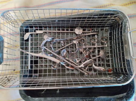 Čistenie mechaniky klarinetu ultrazvukom